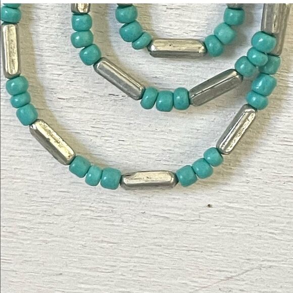 Faux turquoise silver tone beaded earrings - Picture 6 of 10